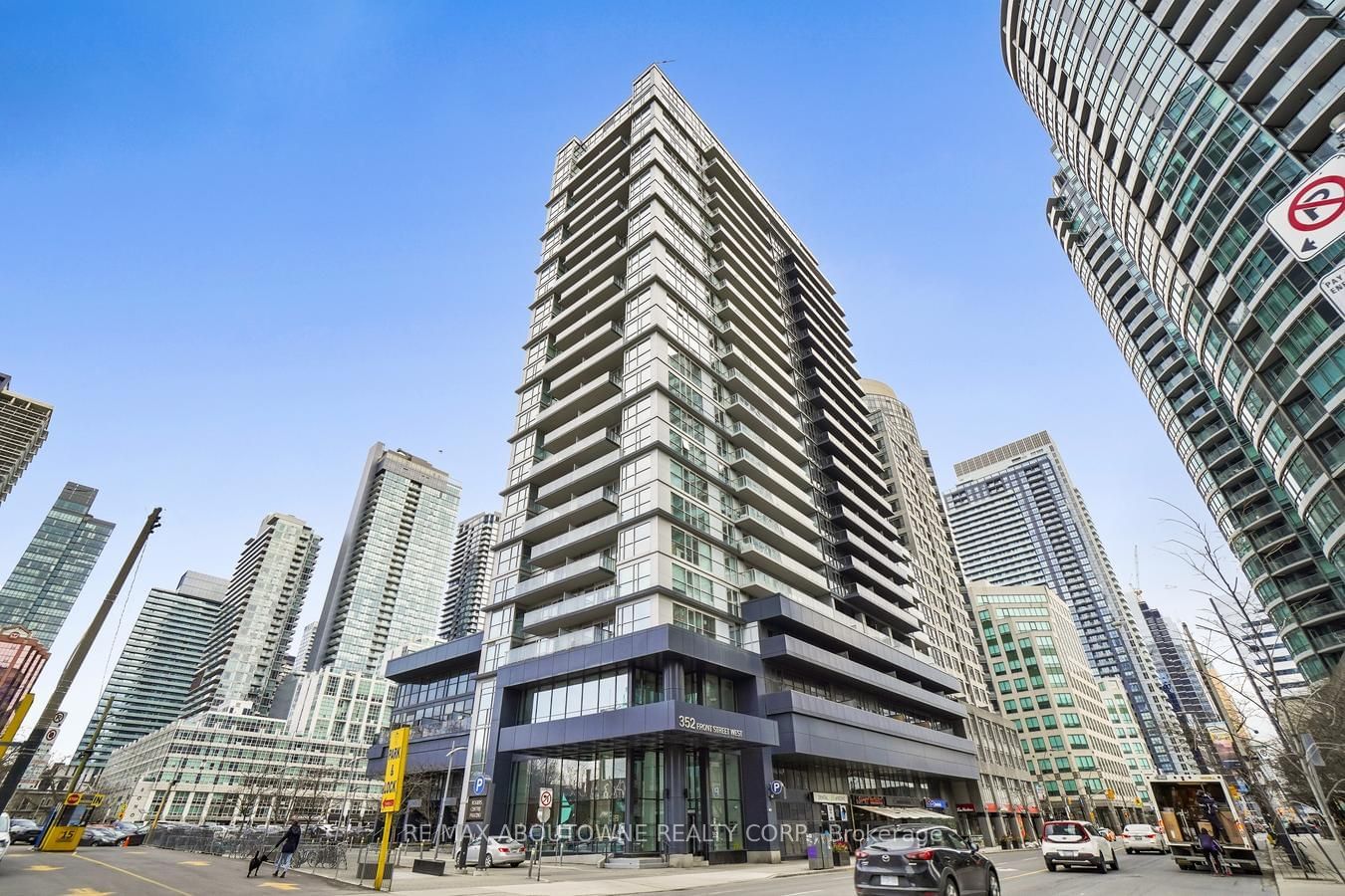 352 Front St W, unit 612 for rent