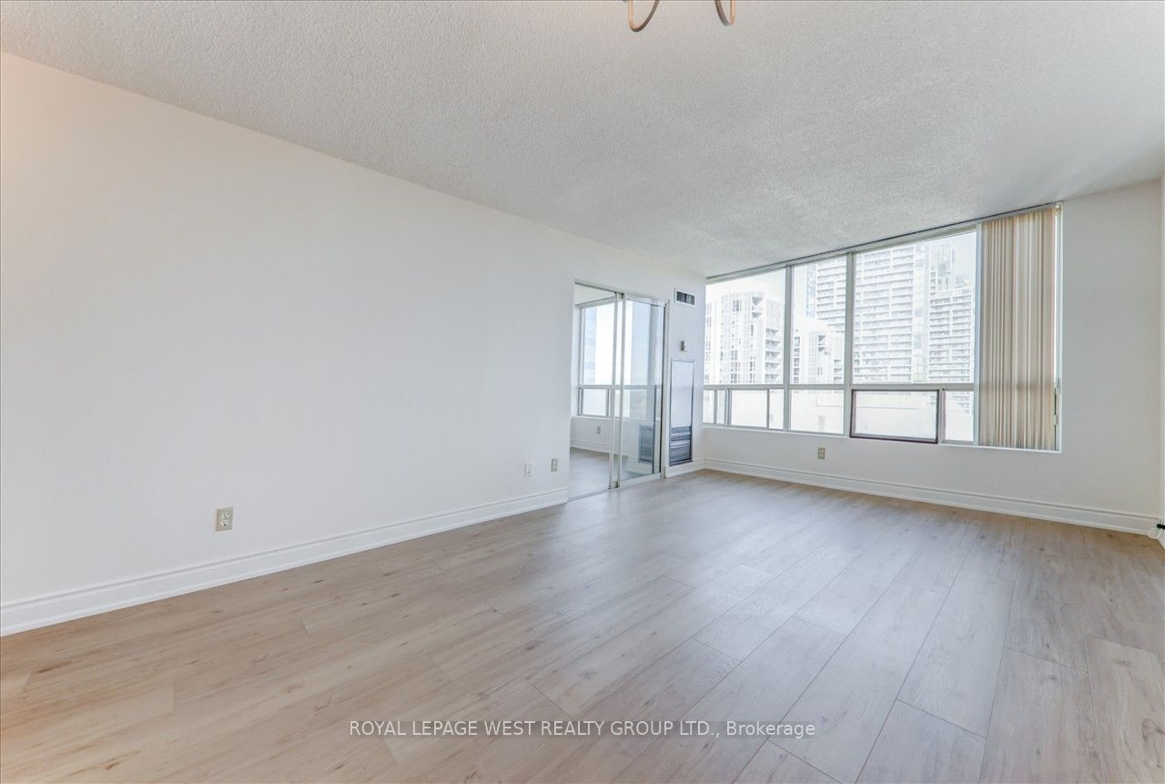 5765 Yonge St, unit PH505 for sale