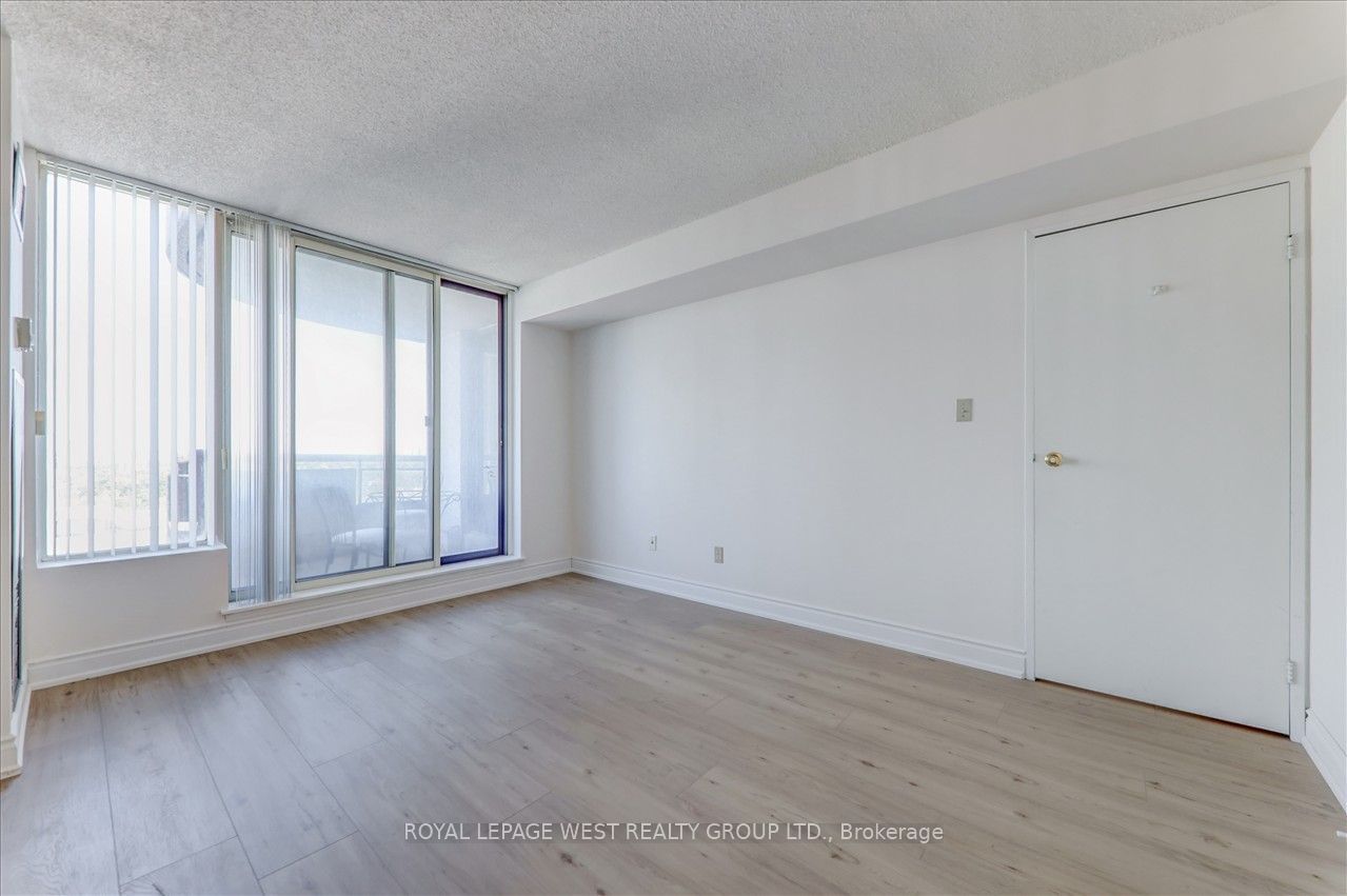 5765 Yonge St, unit PH505 for sale