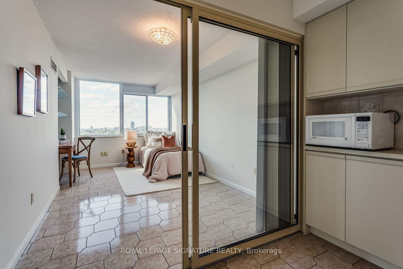 3000 Bathurst St, unit 1111 for sale