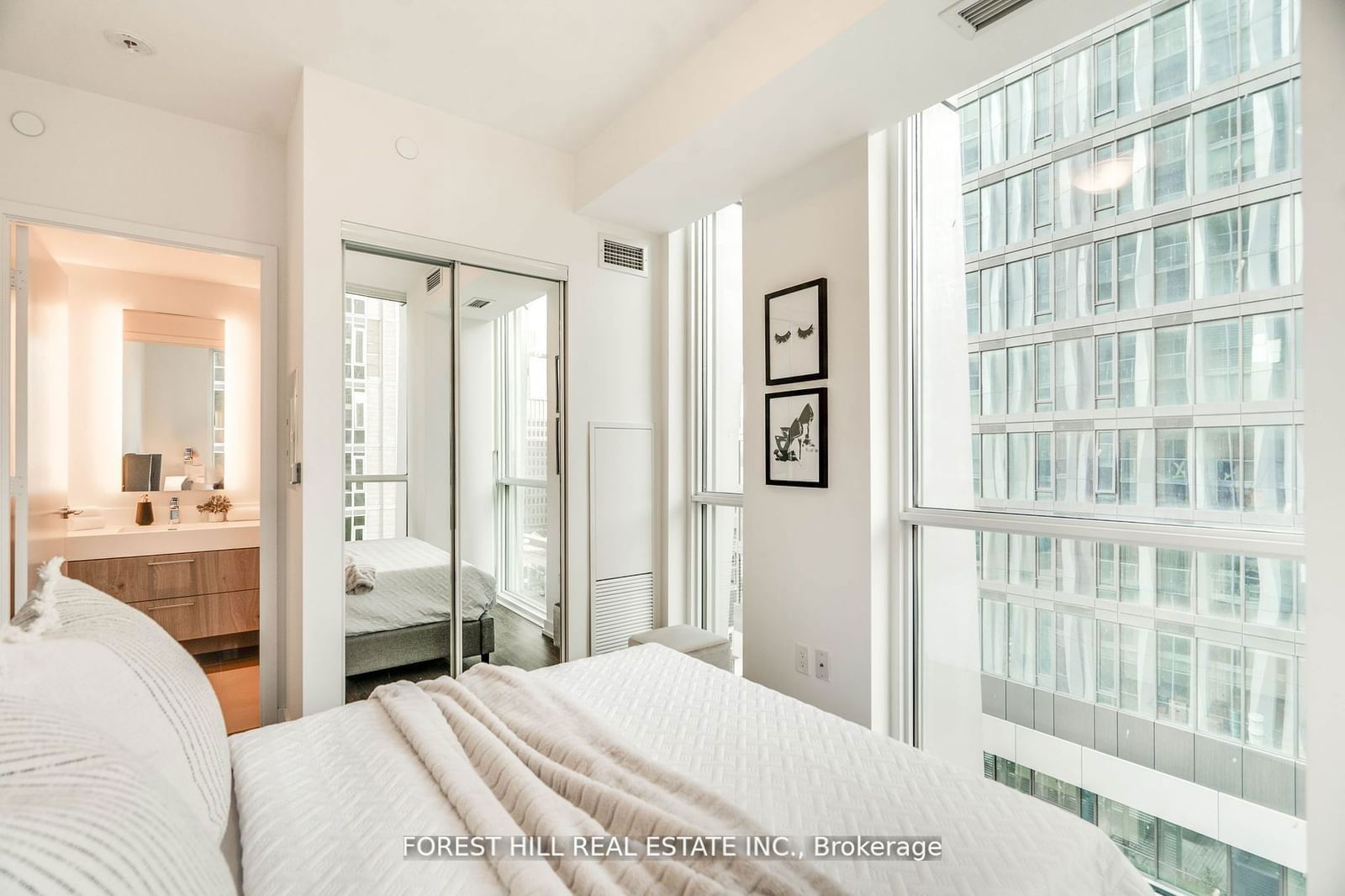 1 Yorkville Ave, unit 802 for rent