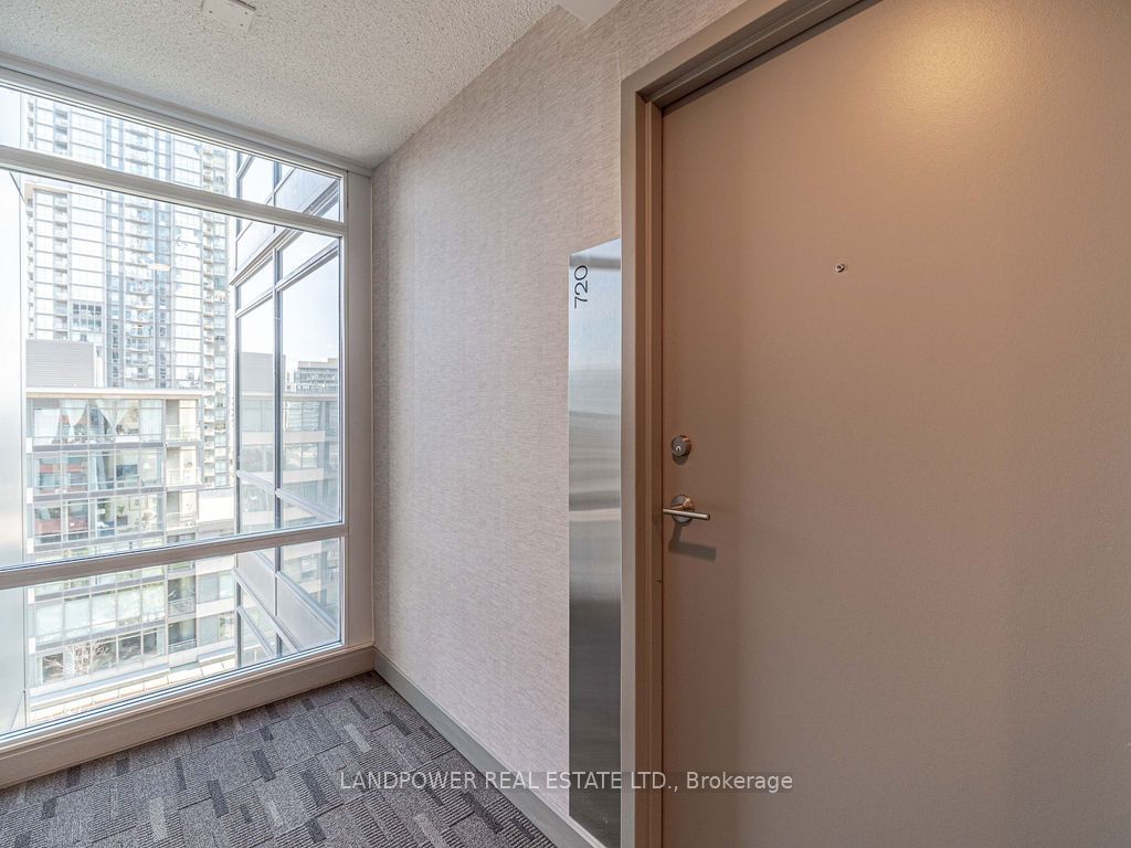 4 K Spadina Ave, unit 720 for rent