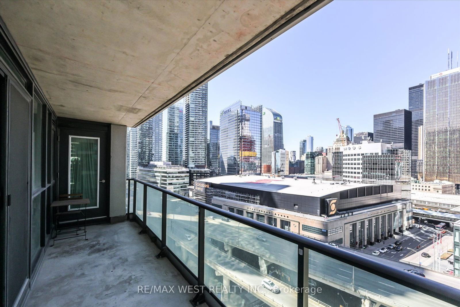 33 Bay St, unit 1504 for sale