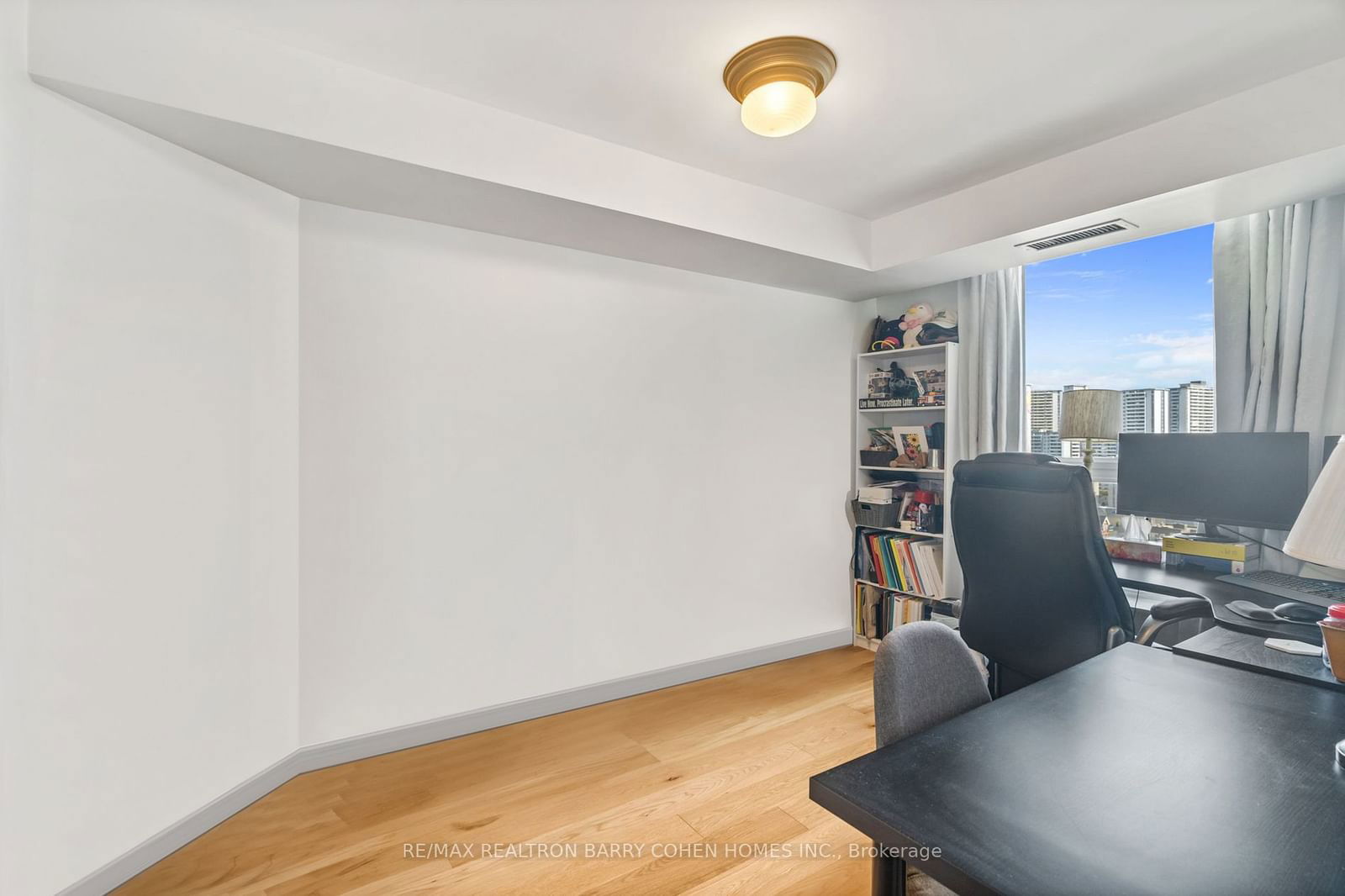 77 Maitland Pl, unit Ph2 for sale