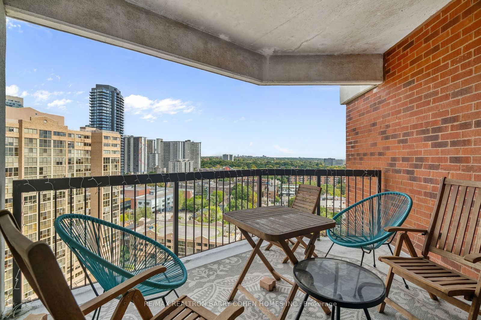 77 Maitland Pl, unit Ph2 for sale