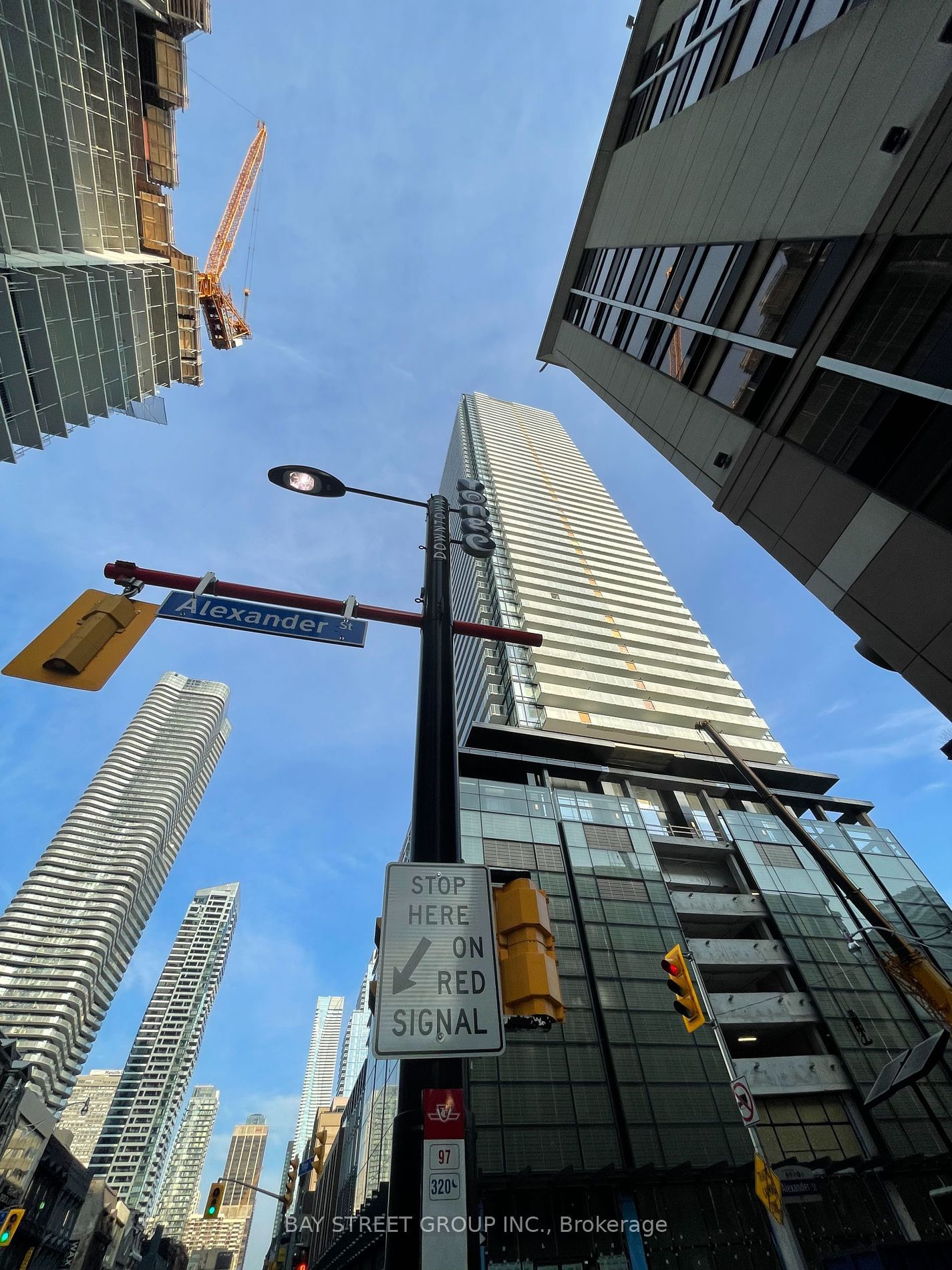 501 Yonge St, unit 4104 for rent