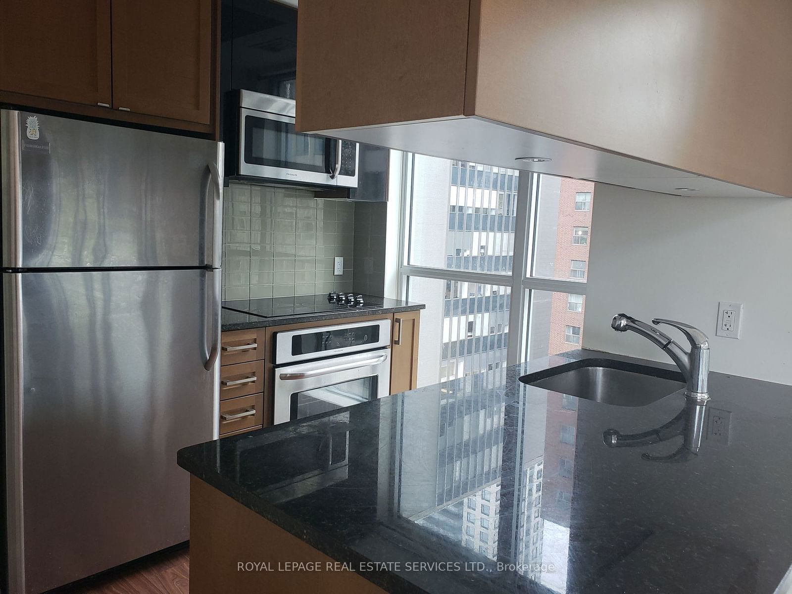 98 Lillian St, unit 520 for rent