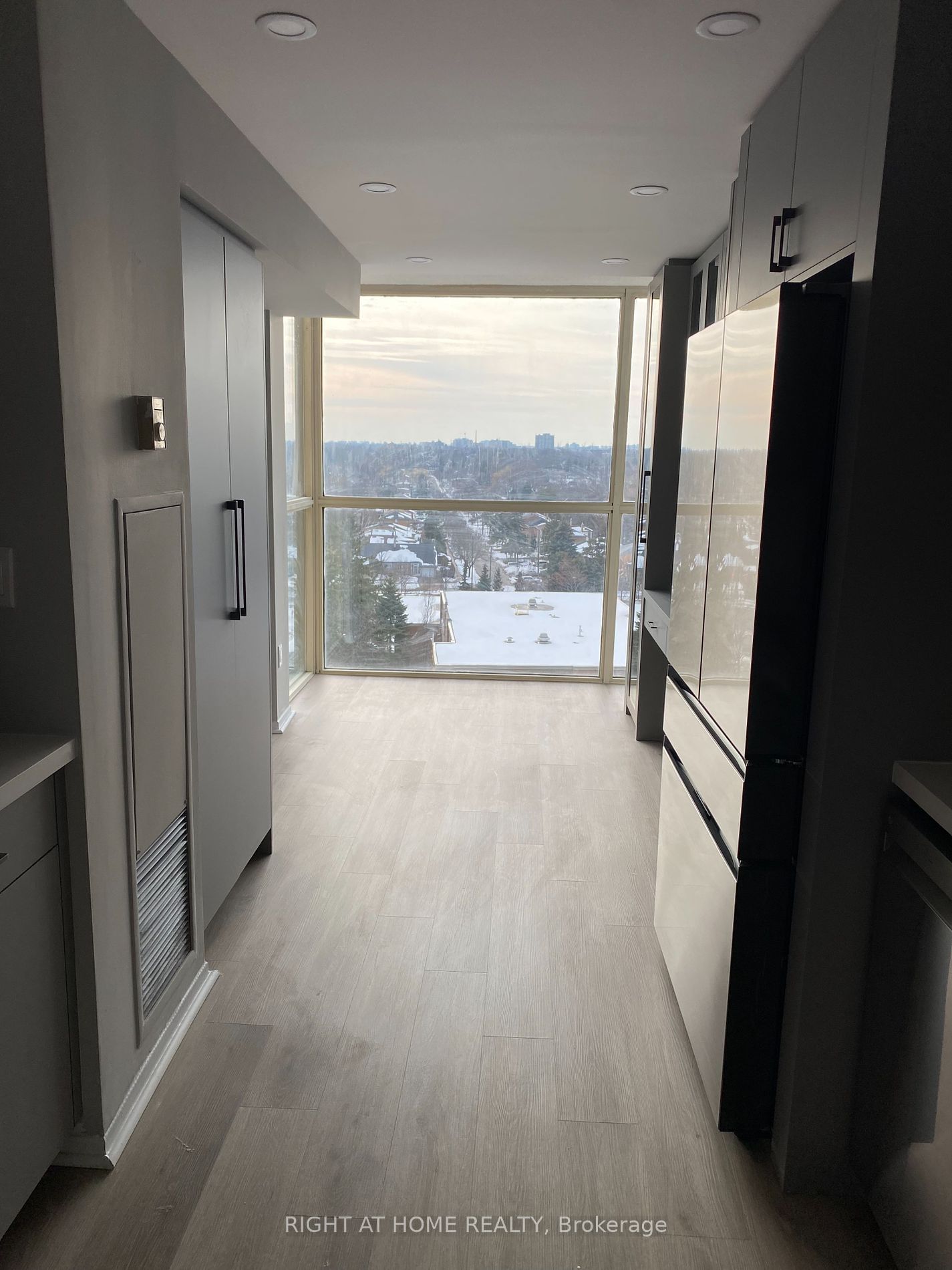 5460 YONGE St, unit 811 for rent