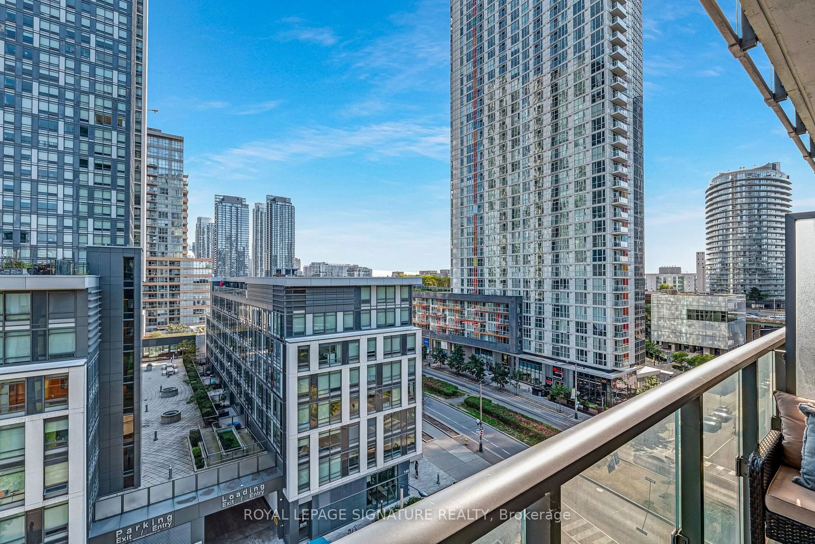 170 Fort York Blvd, unit 807 for sale