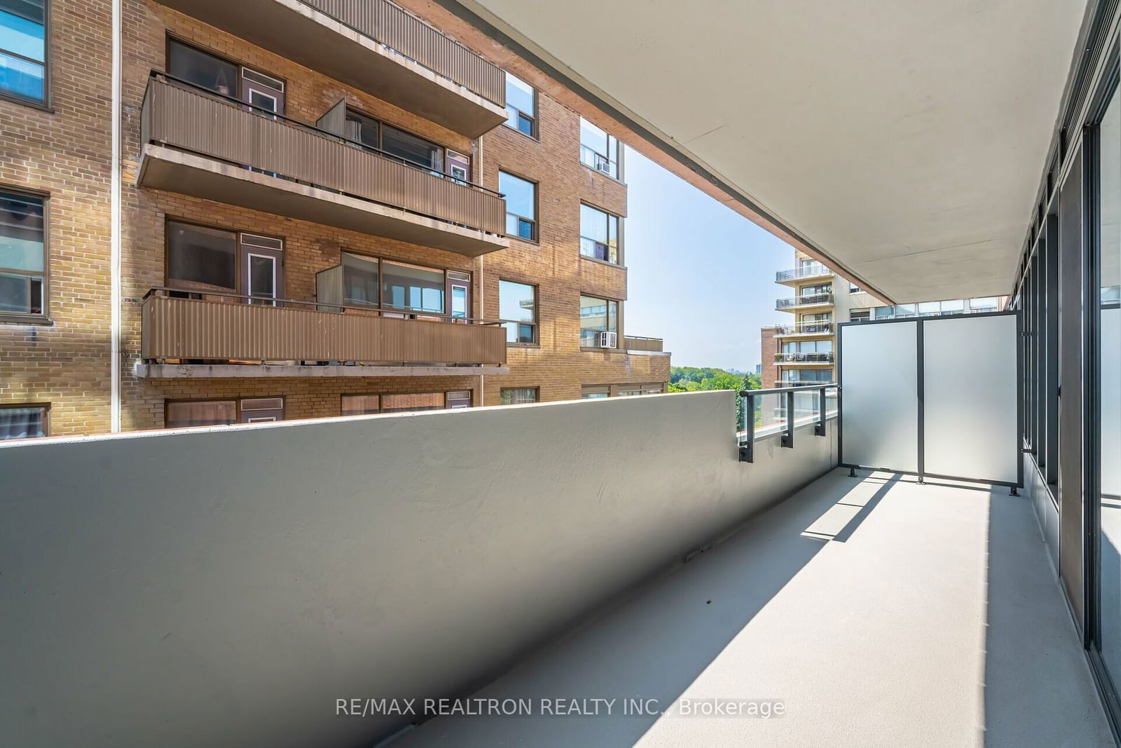 2525 Bathurst St, unit 703 for rent