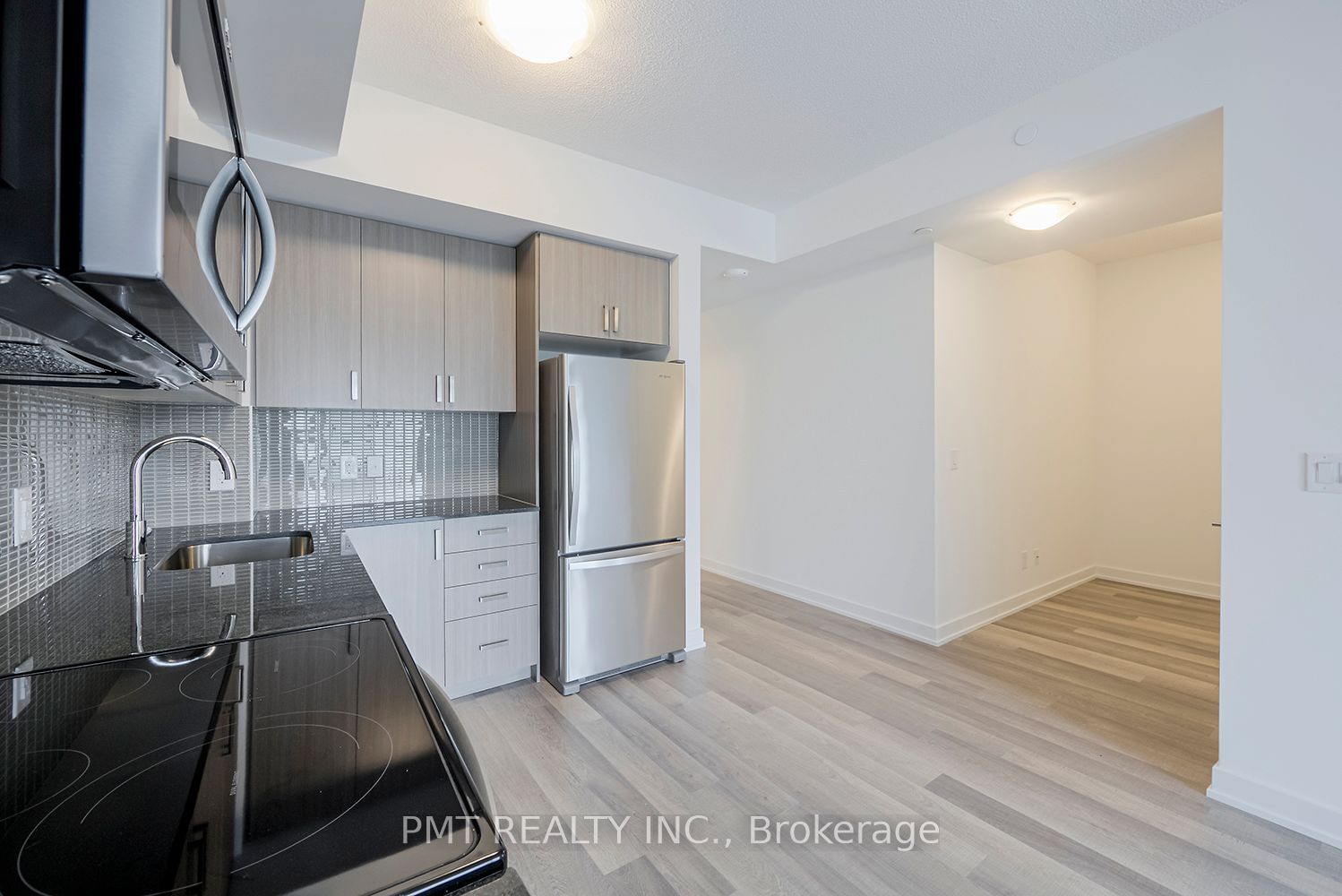 1603 Eglinton Ave W, unit 406 for rent