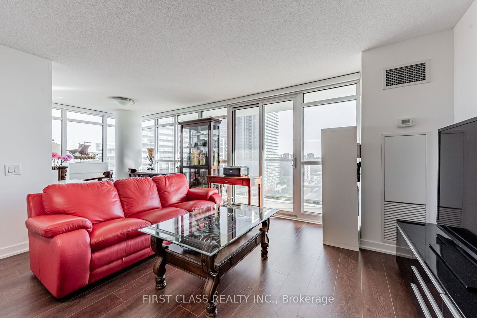 121 Mcmahon Dr, unit 1201 for sale