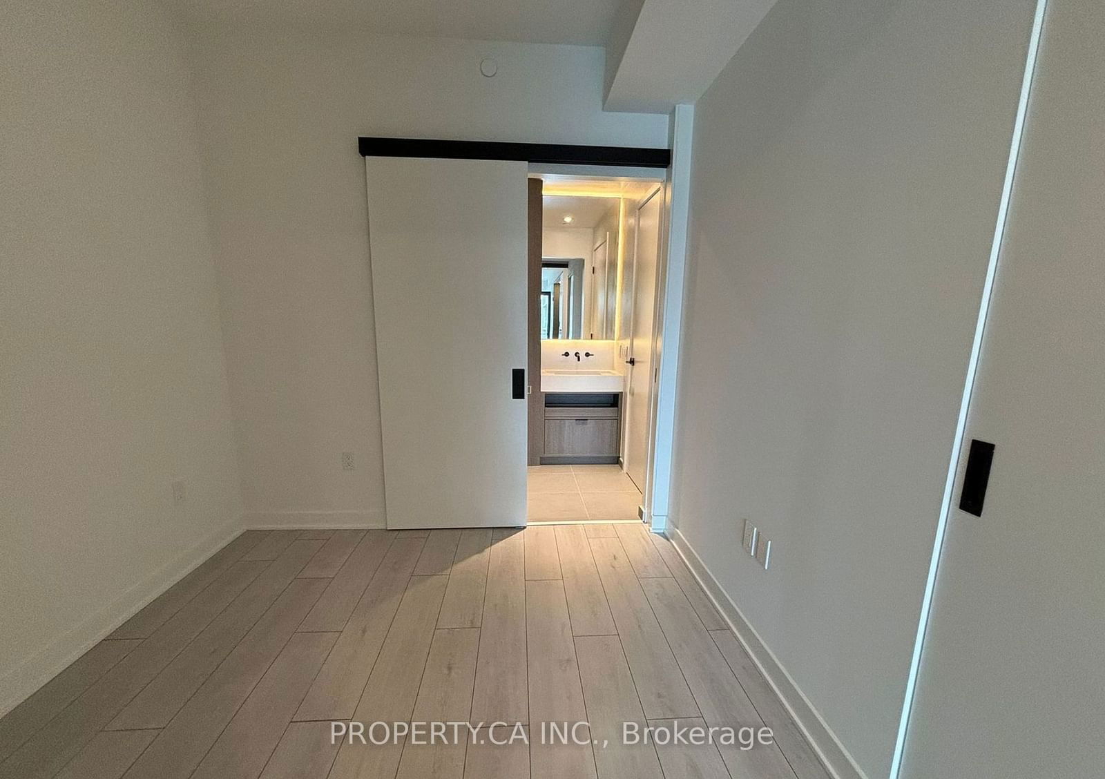 55 Charles St, unit 804 for rent