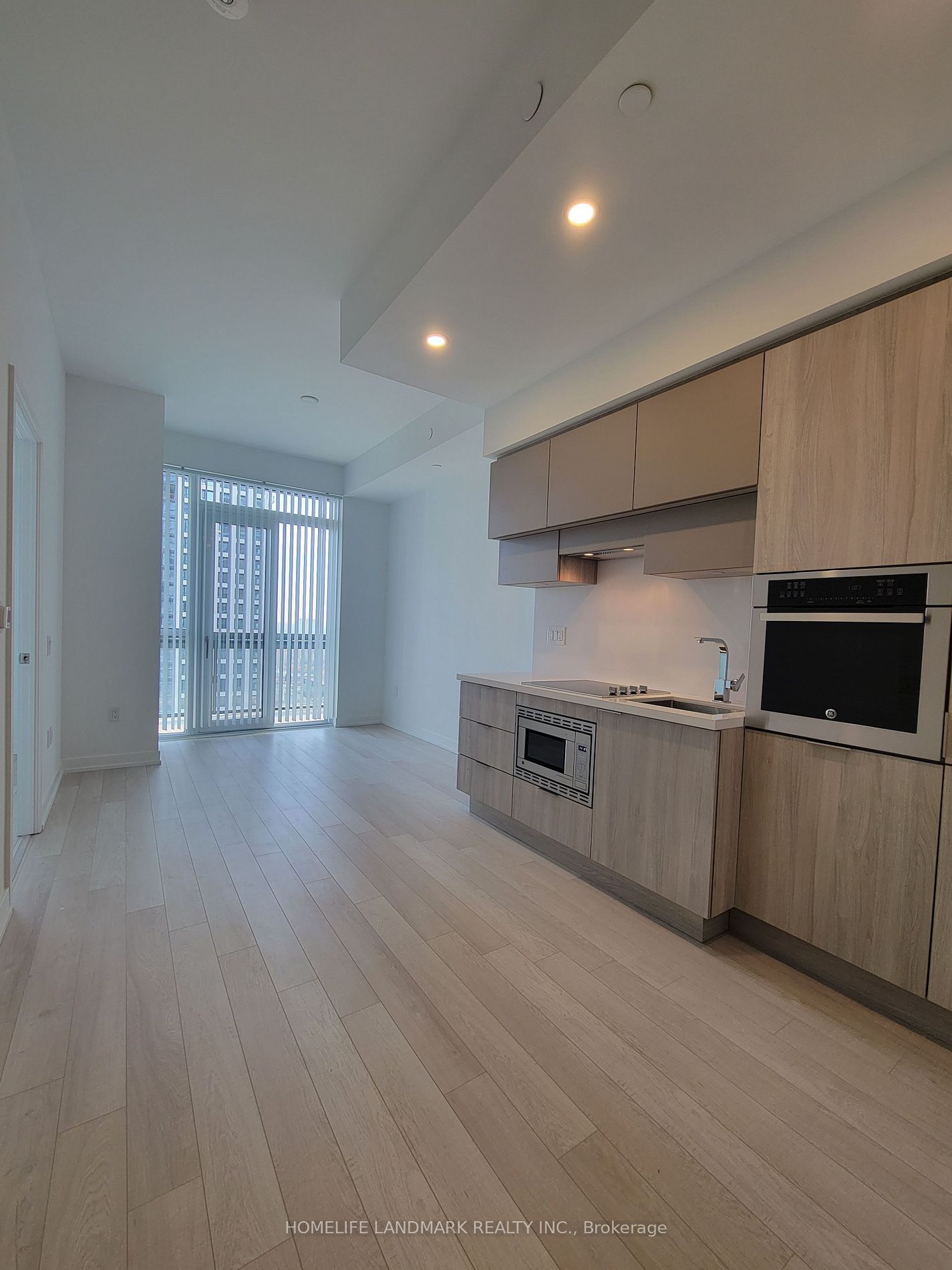 39 Roehampton Ave, unit 2110 for rent