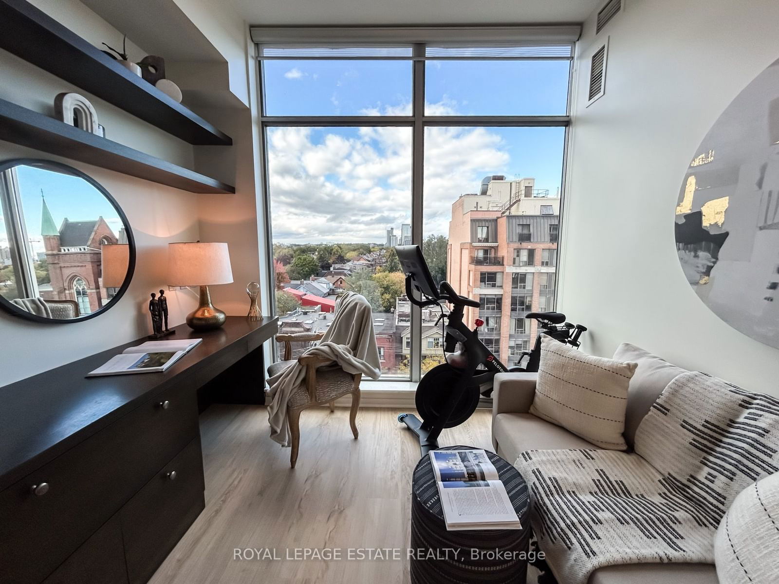 301 Markham St, unit Ph608 for sale