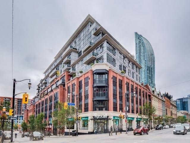 55 Front St E, unit 816 for rent