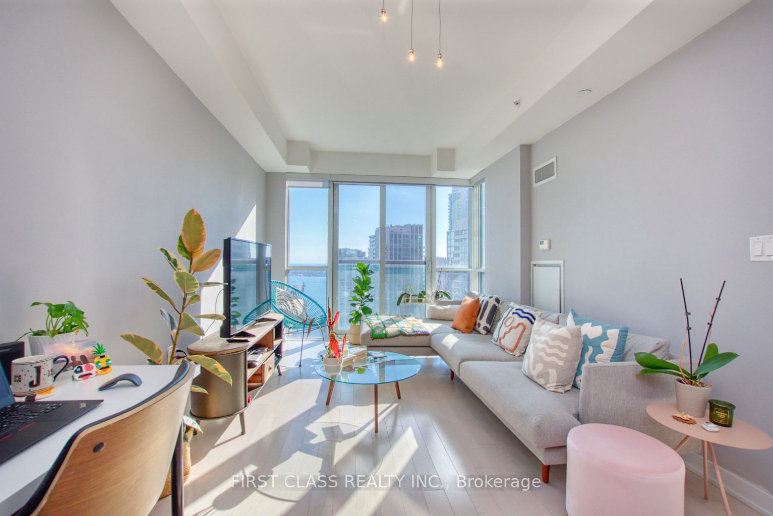 1 The Esplanade, unit 3209 for rent