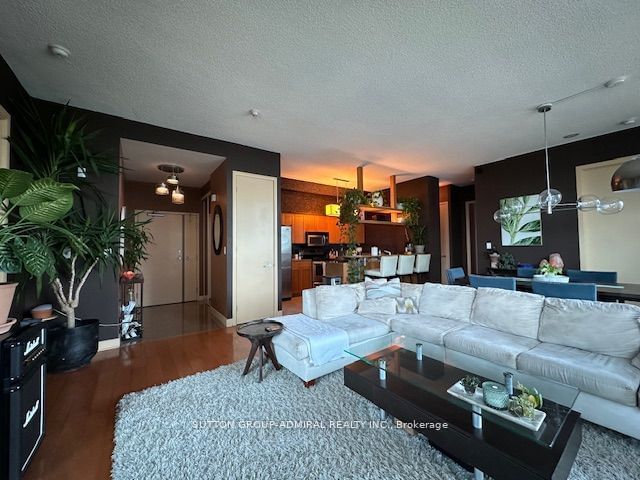 81 Navy Wharf Crt, unit 3803 for rent