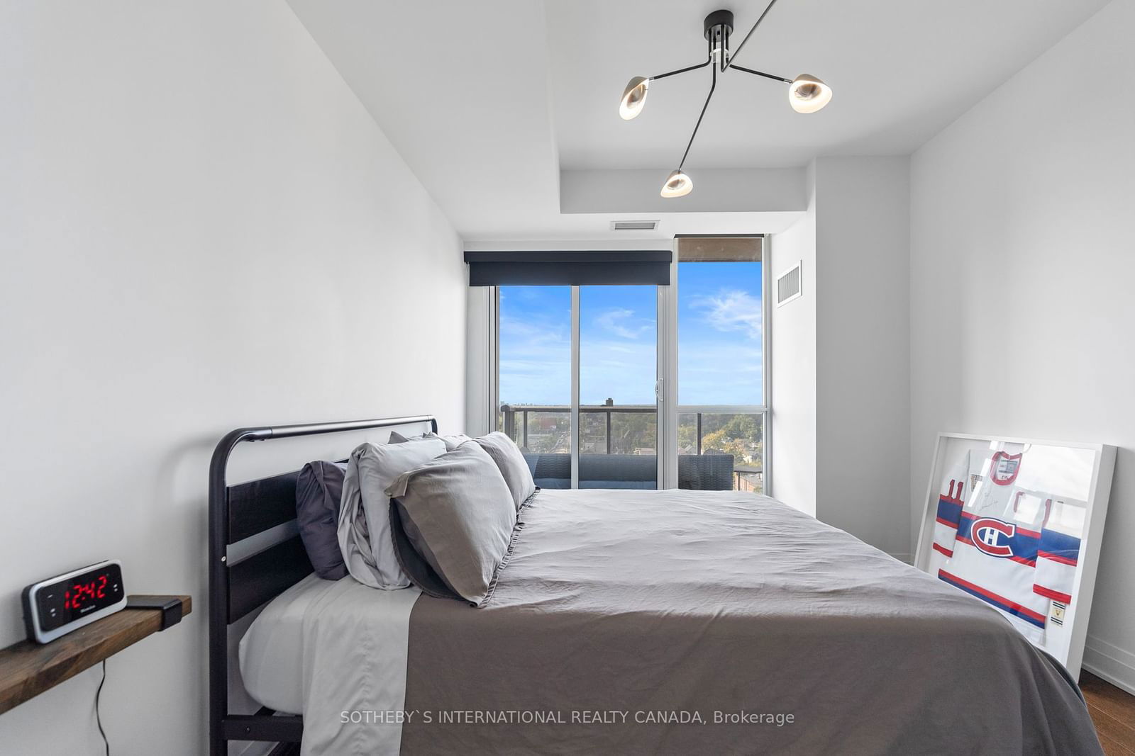 530 St Clair Ave W, unit 1009 for sale