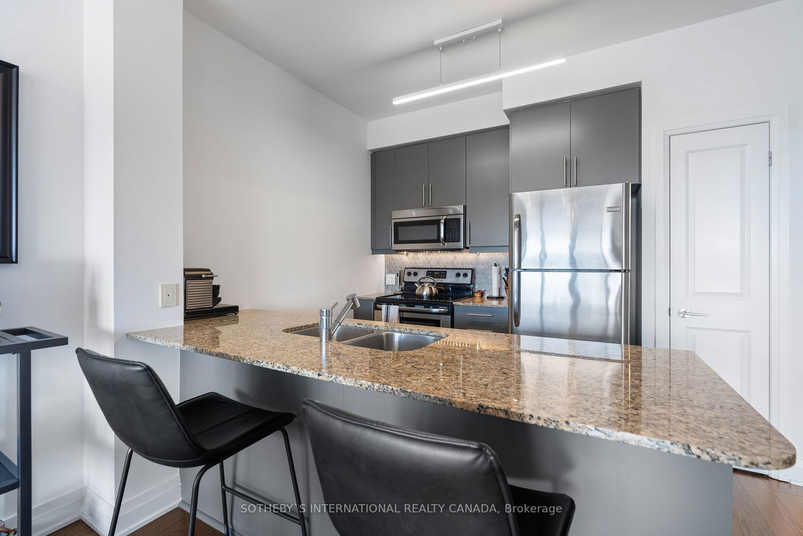 530 St Clair Ave W, unit 1009 for sale