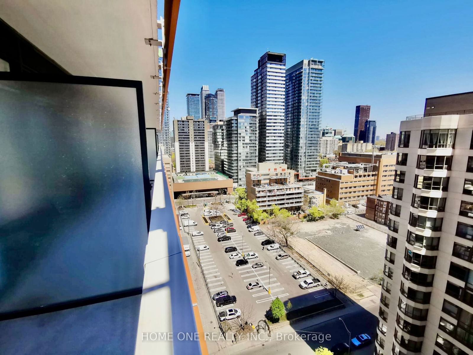 18 Maitland Terr, unit 1402 for sale