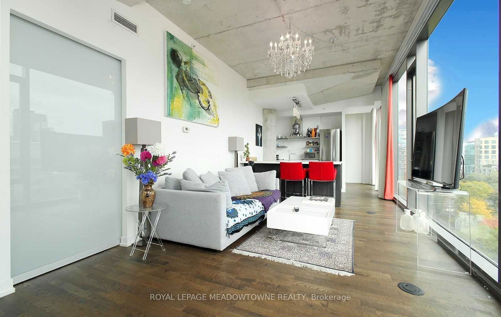 560 King St W, unit 1010 for rent