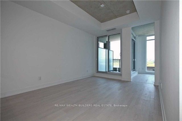 20 Minowan Miikan Lane, unit 829 for rent