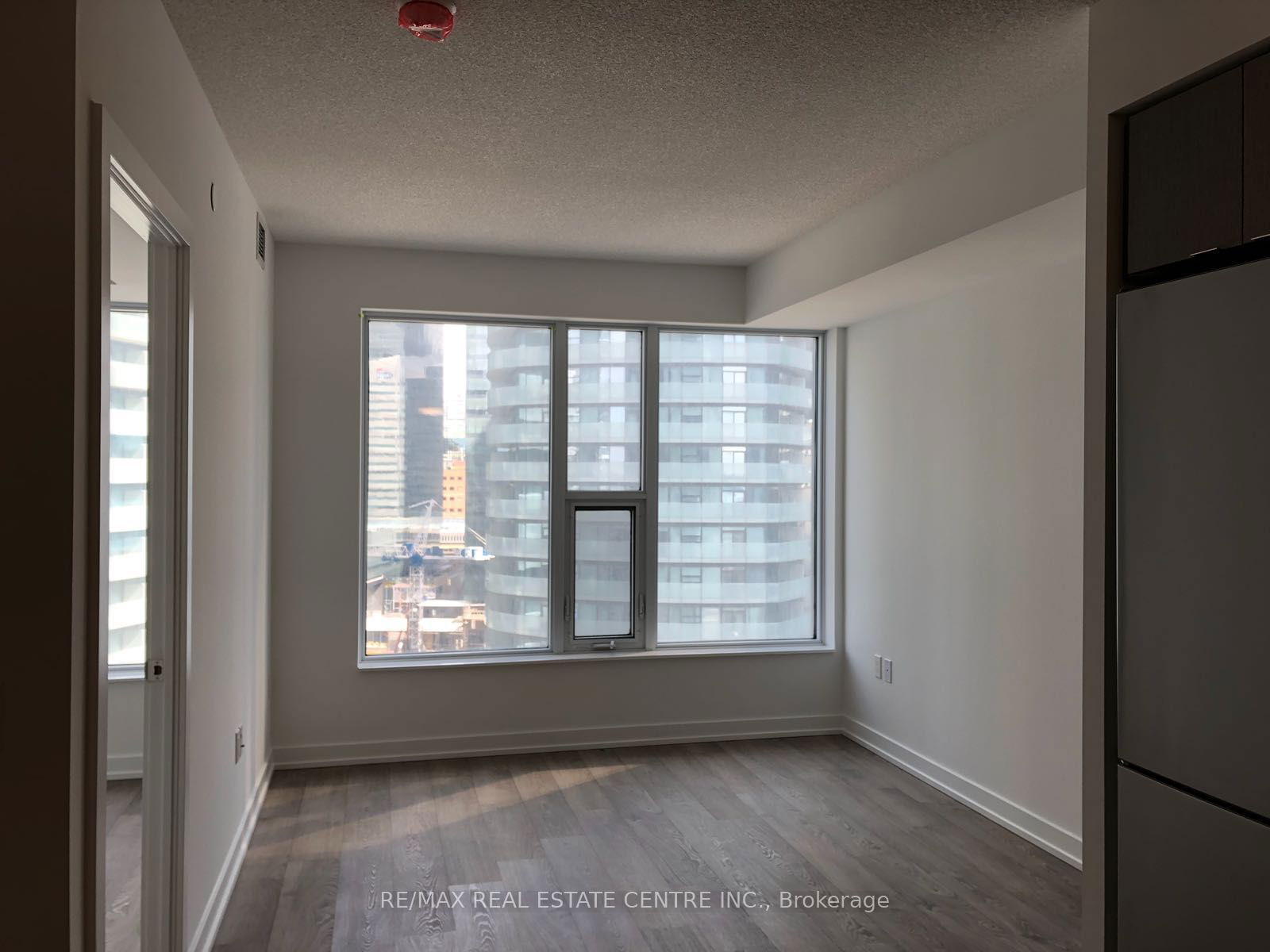 10 York St, unit 1302 for rent