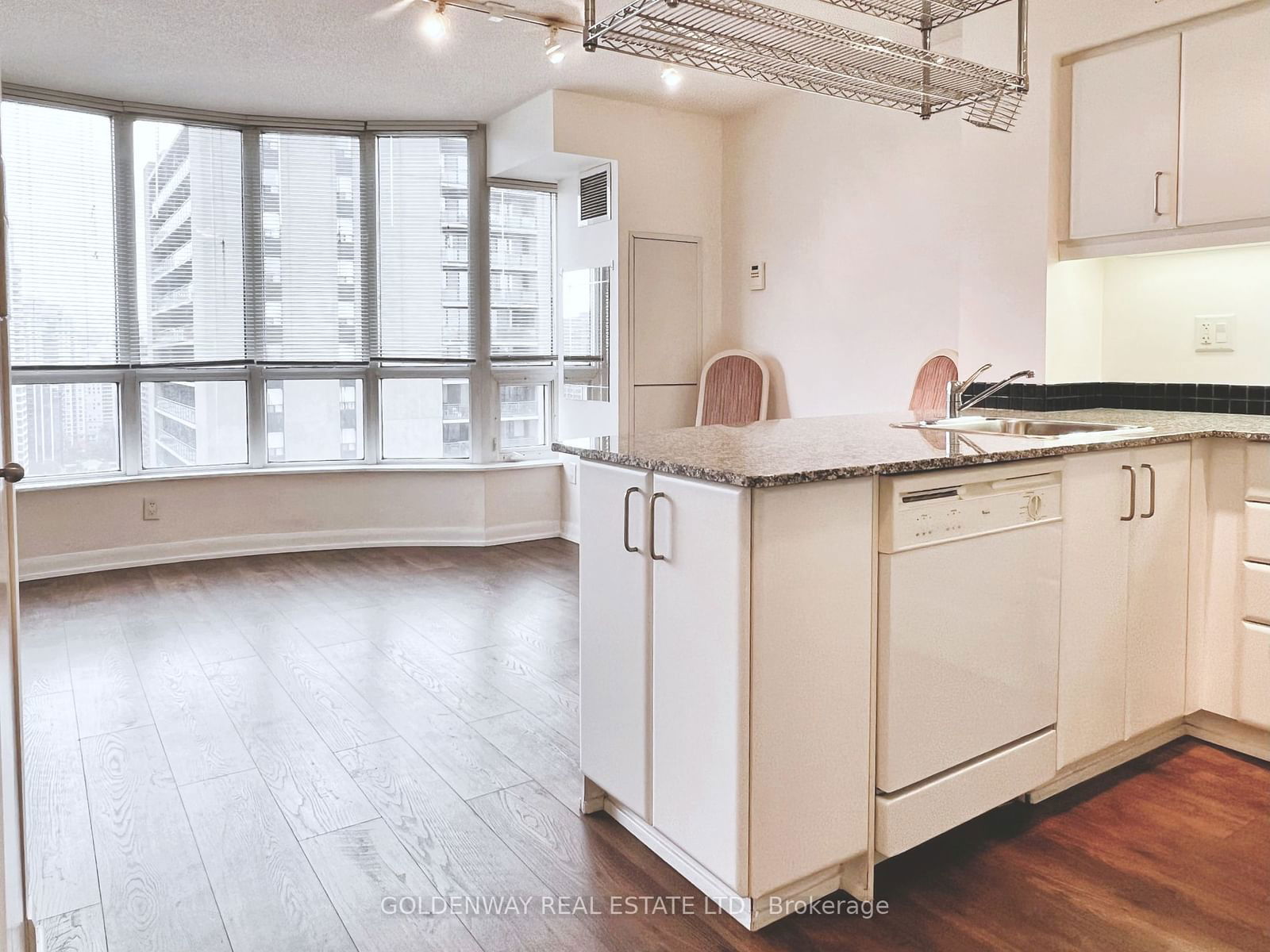 33 Sheppard Ave E, unit 2509 for rent