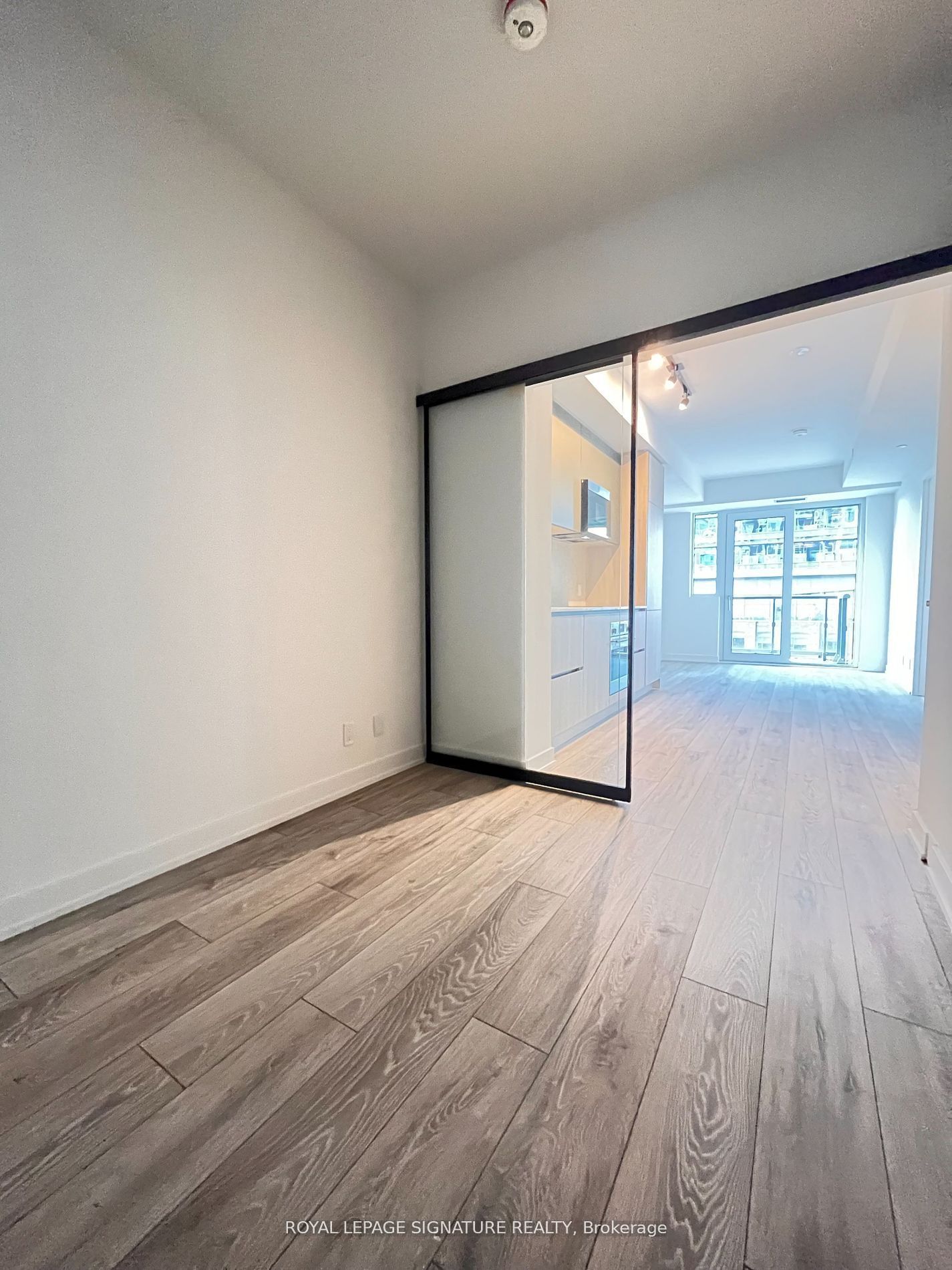 108 Peter St, unit 601 for rent