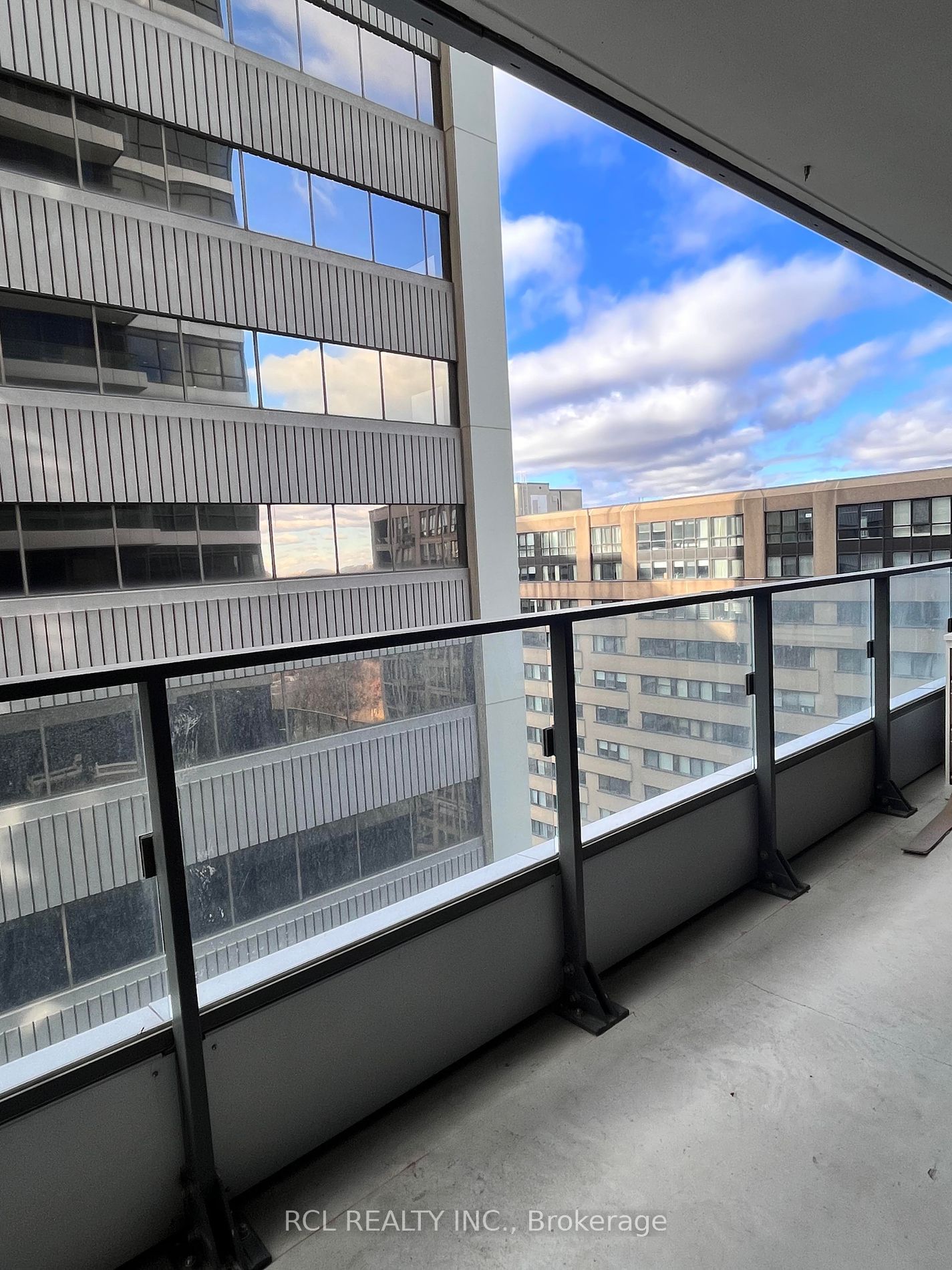 395 Bloor St E, unit 1204 for sale