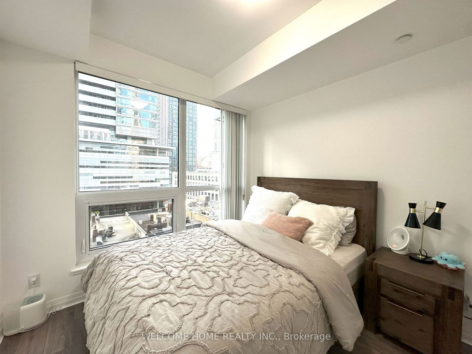 8 Mercer St, unit 601 for rent