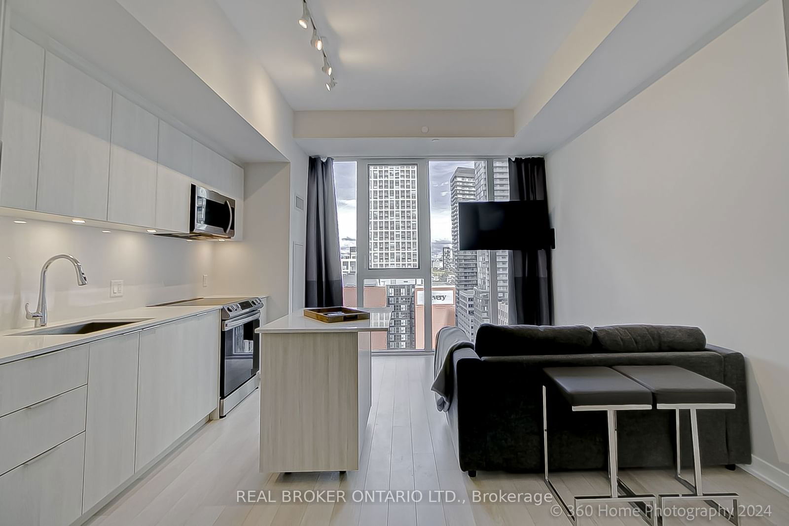 357 King St W, unit 1601 for sale