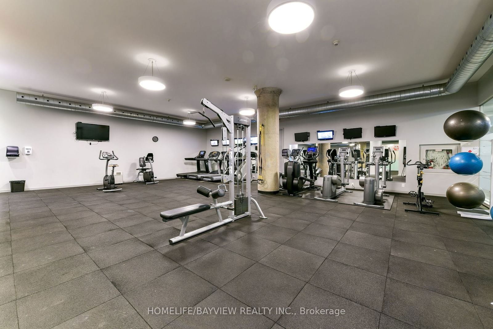 637 Lake Shore Blvd W, unit 101 for sale