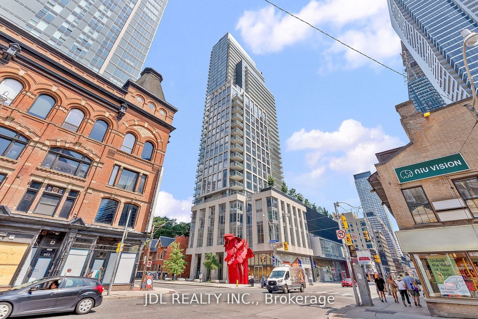 1 Gloucester St, unit 609 for sale