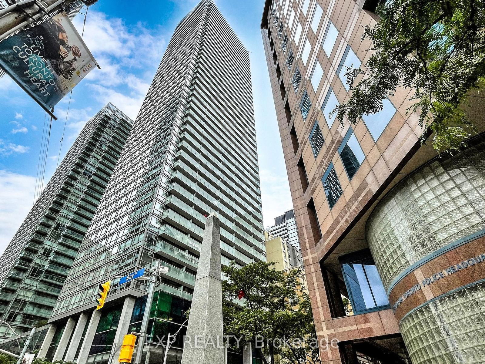 38 Grenville St, unit 3203 for sale