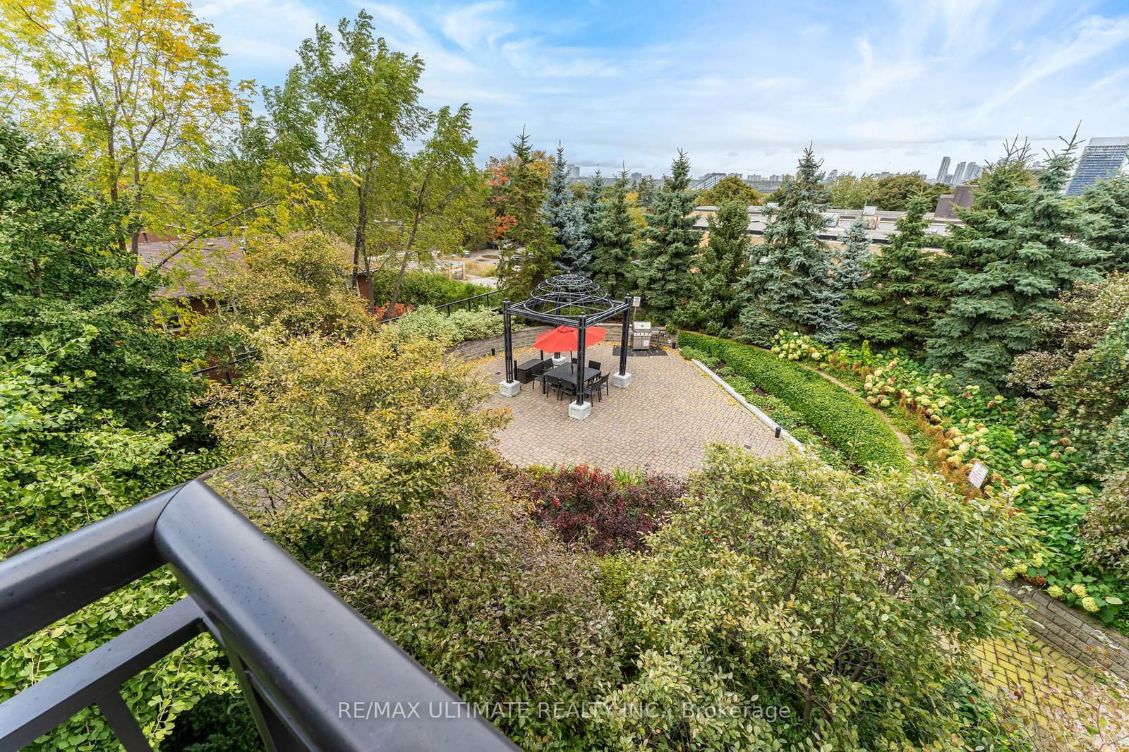 676 Sheppard Ave E, unit 414 for sale