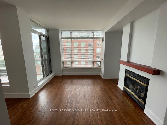 500 Queens Quay W, unit 807E for rent