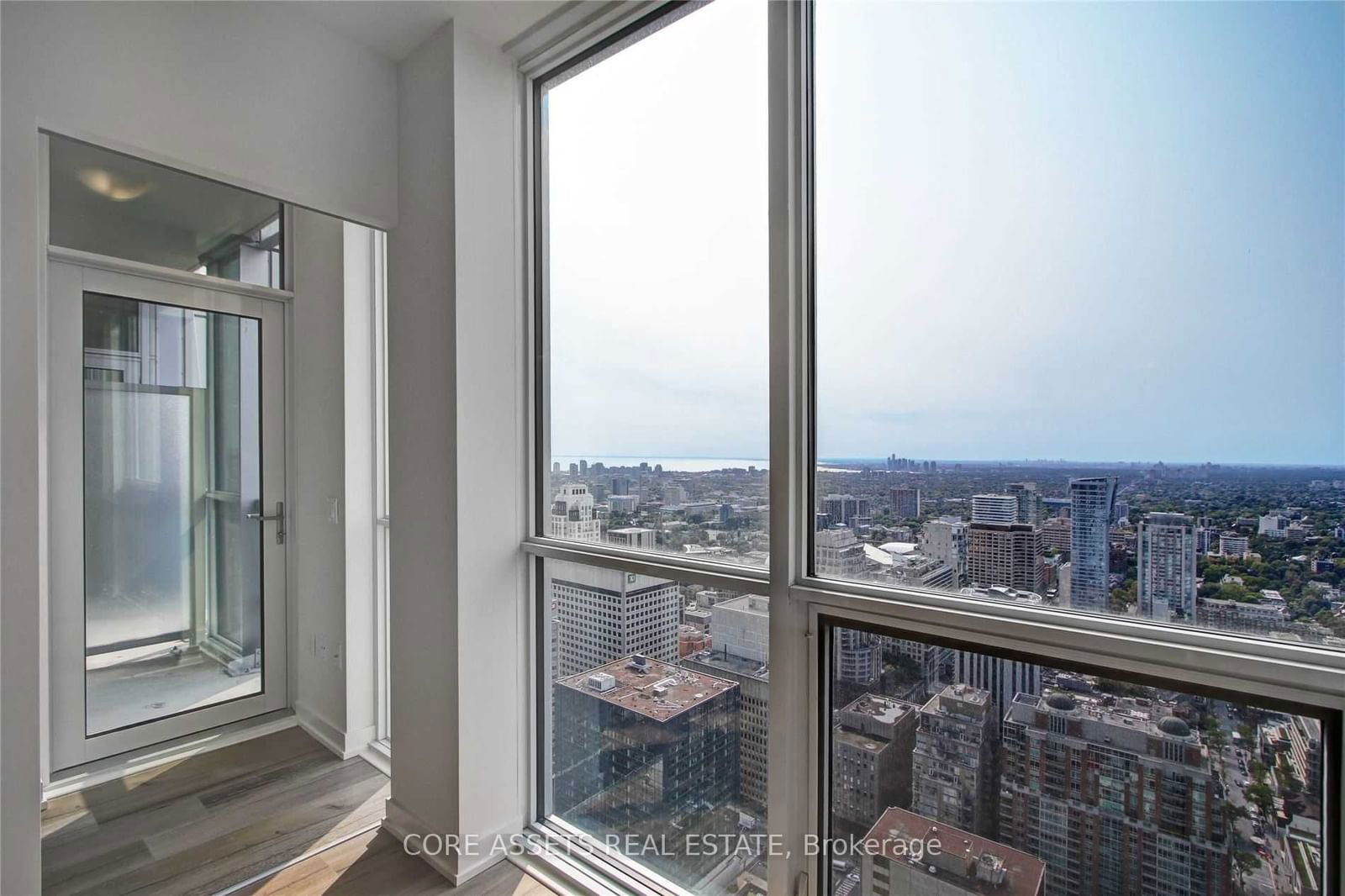 1 Yorkville Ave, unit 4304 for rent