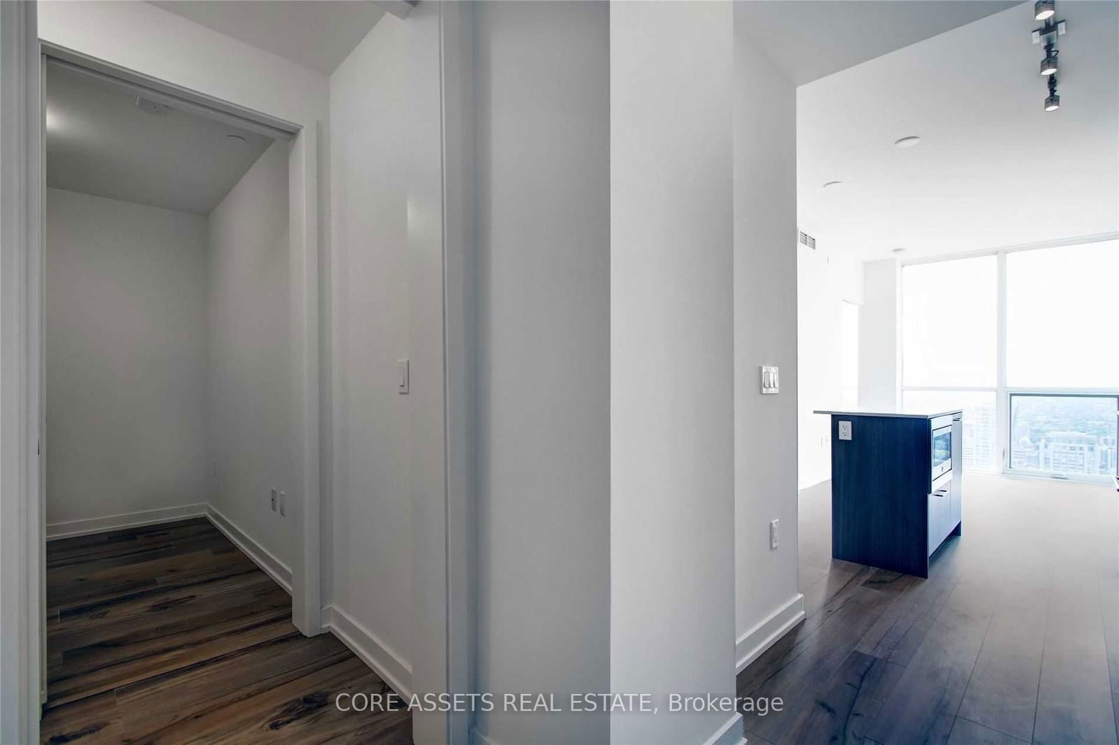 1 Yorkville Ave, unit 4304 for rent