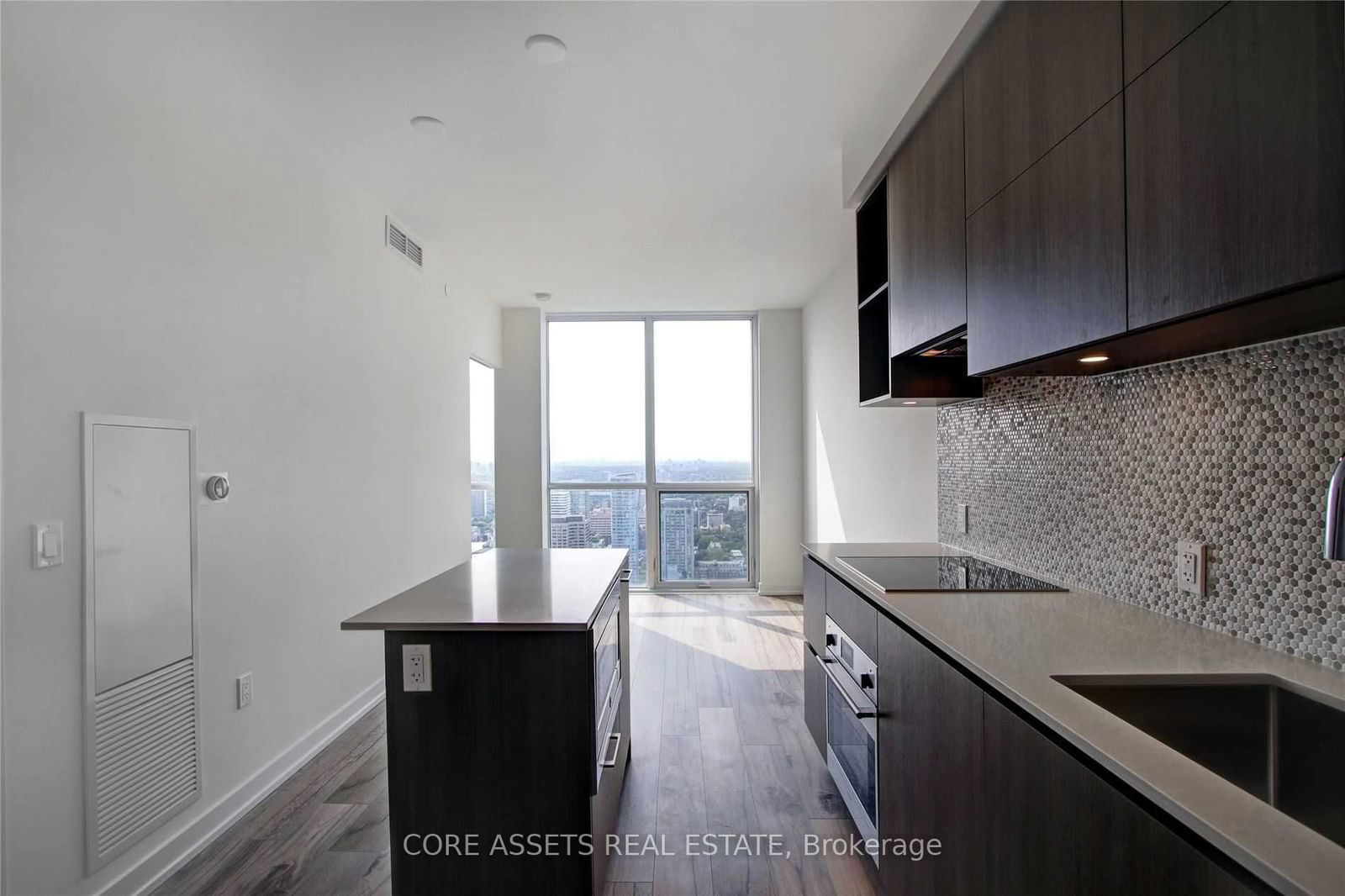 1 Yorkville Ave, unit 4304 for rent