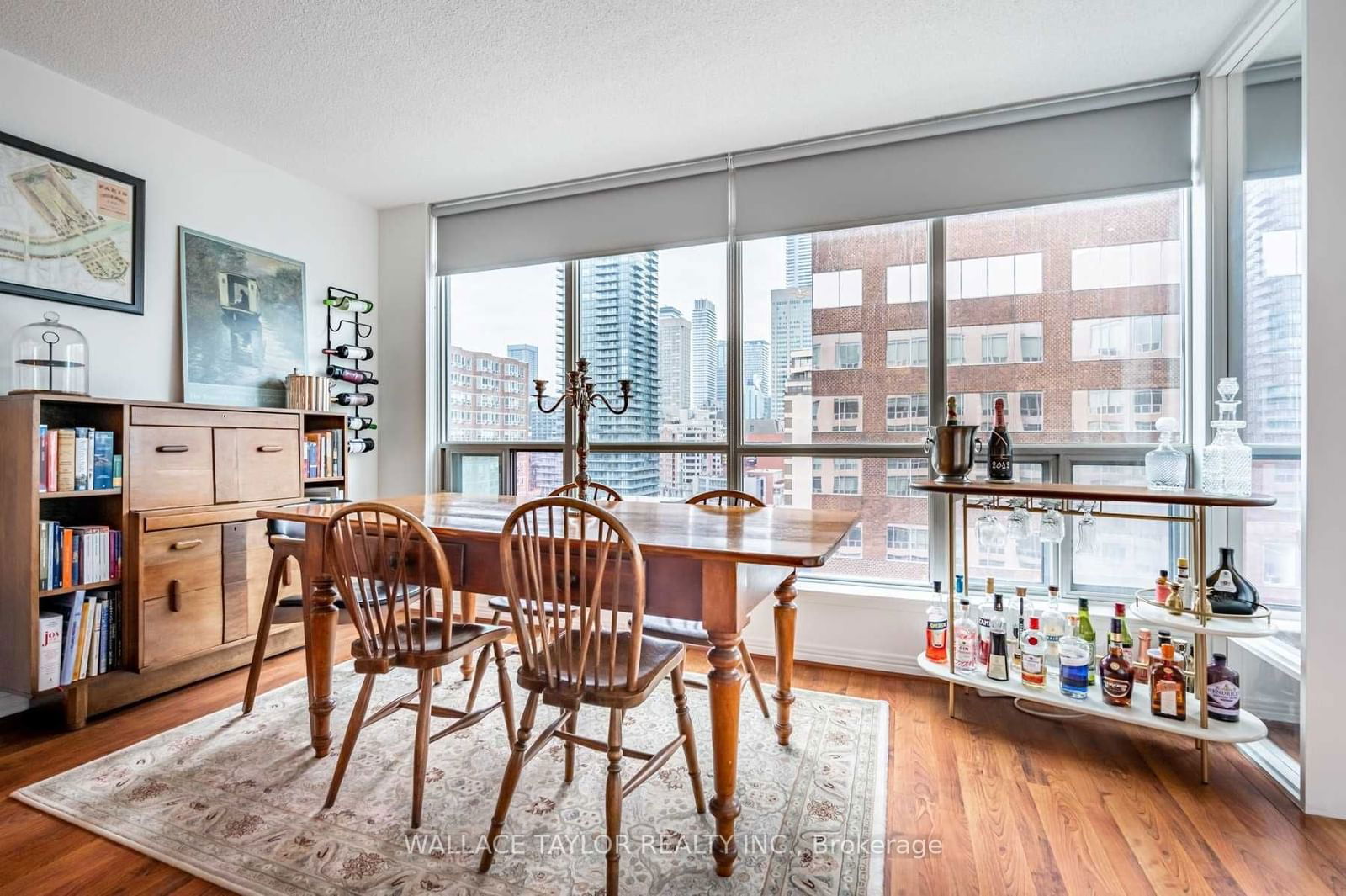 942 Yonge St, unit 1003 for rent