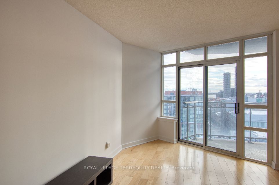 255 Richmond St E, unit 1514 for rent