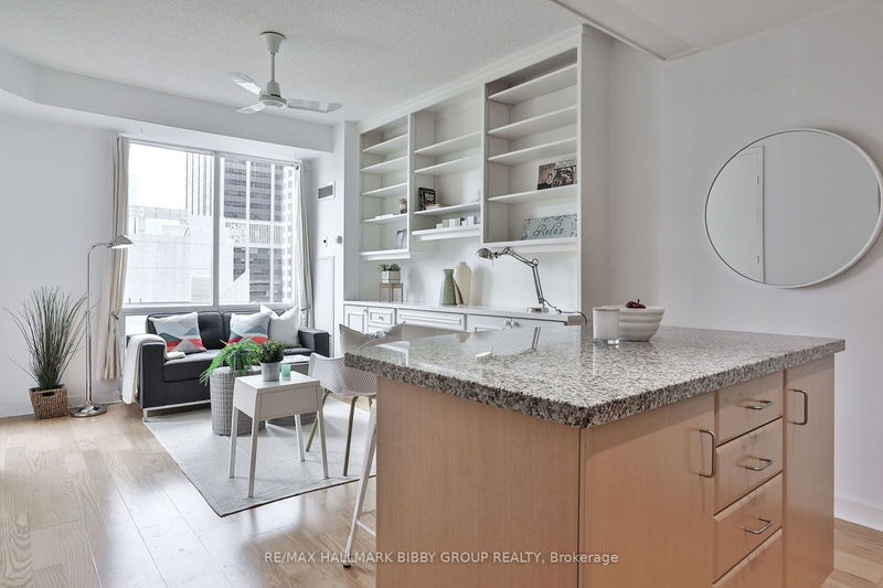 85 Bloor St E, unit PH09 for sale