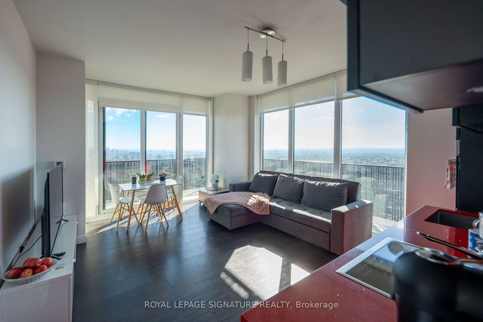 8 Eglinton Ave E, unit 3802 for sale