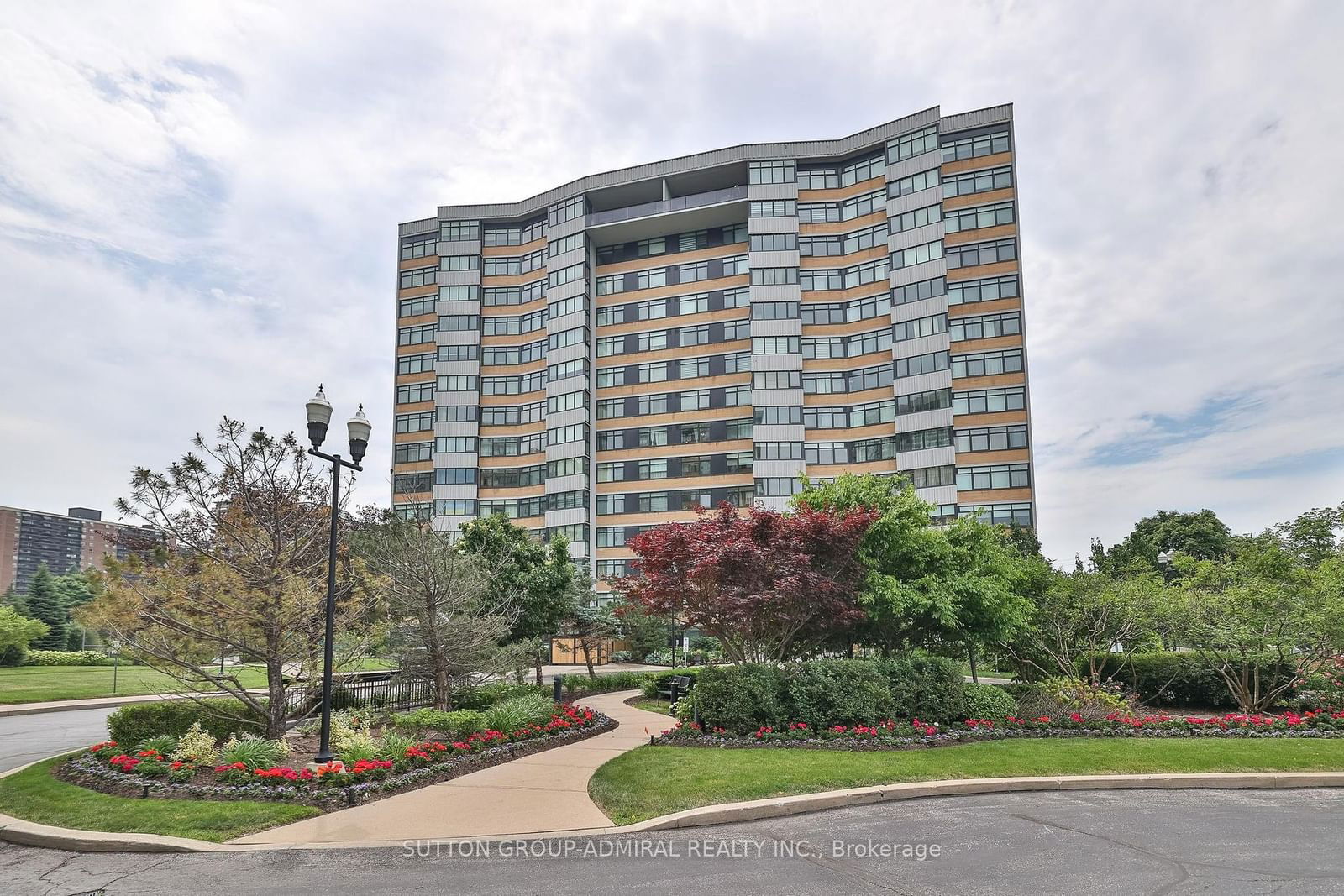 90 Fisherville Rd, unit 104 for sale