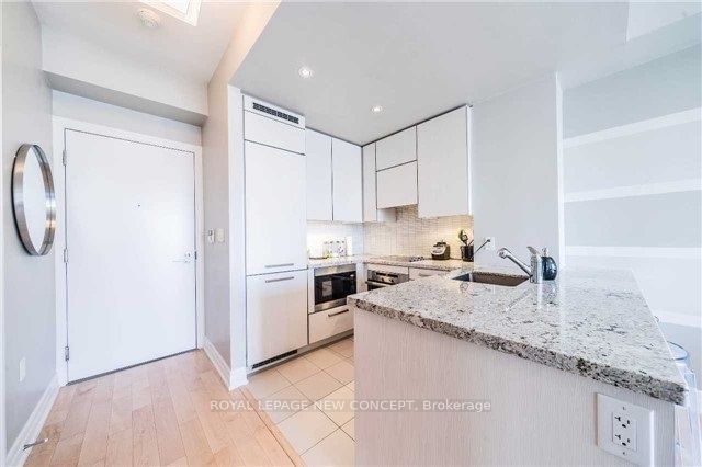 8 The Esplanade, unit 3009 for rent