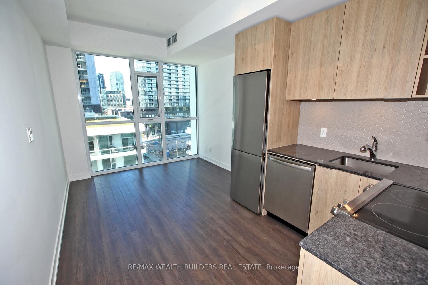 30 Ordnance St, unit 804 for rent