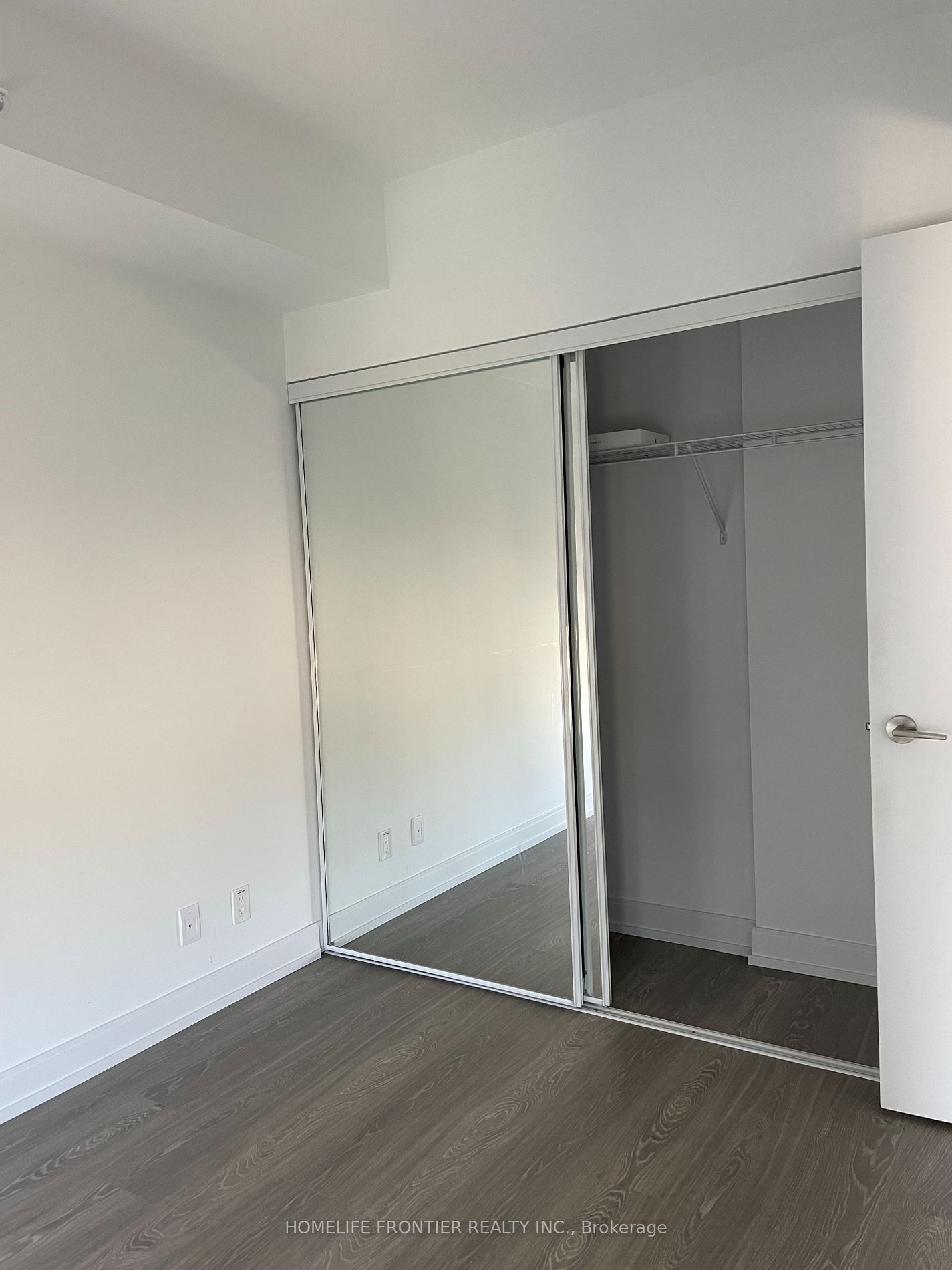 181 Dundas St E, unit 3212 for rent