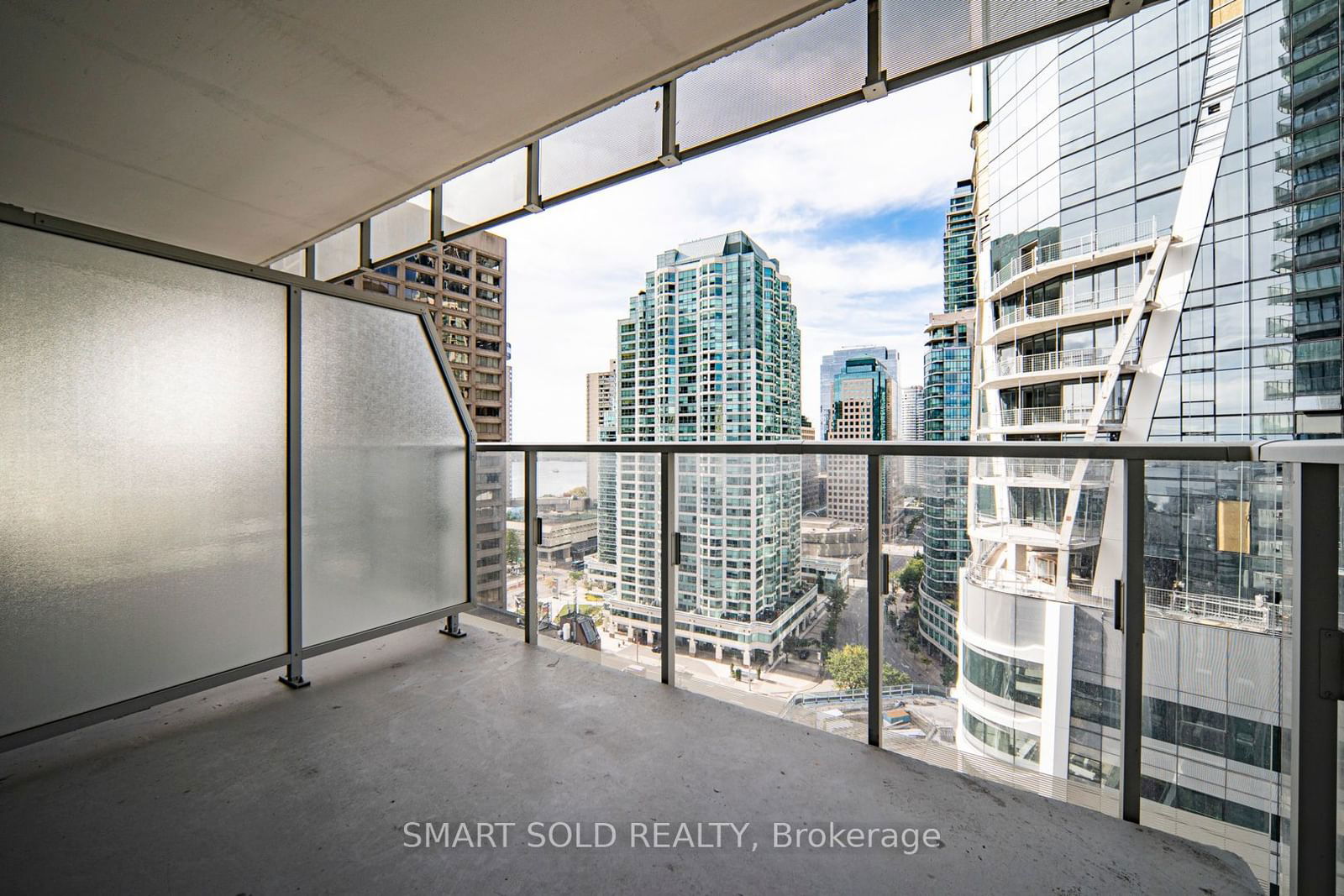 28 Freeland St, unit 1603 for rent